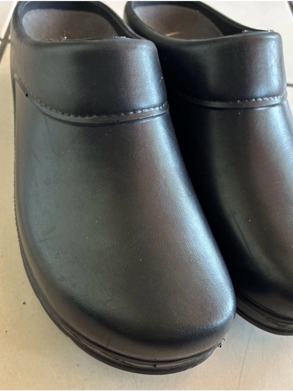 KLOGS Shoes Slip Ons Women’s Size 9M Black Nonslip Clogs Ortho Comfy Worker EUC